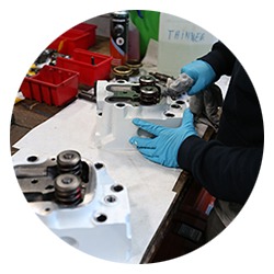 Atelier mécanique moteur